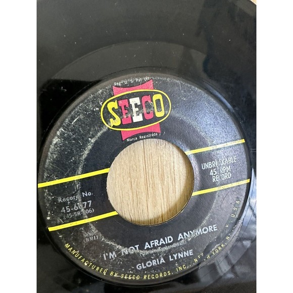 GLORIA LYNNE: I'M NOT AFRAID ANYMORE / IS THERE SOMEONE FOR ME, 45 RPM Single 7” - Picture 2 of 12